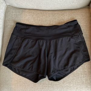 Lululemon Speed Up Shorts Size 6 Black